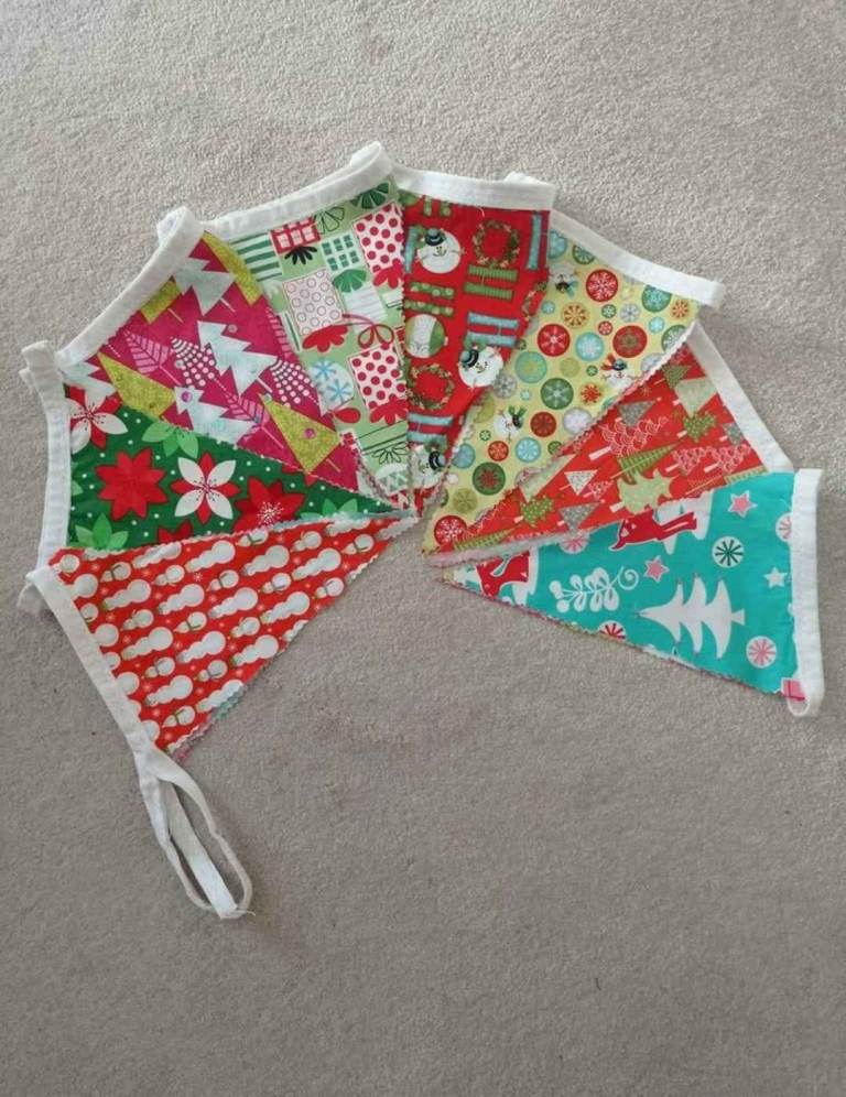 Handmade Fabric Christmas Bunting Garland (11ft/3.35m)