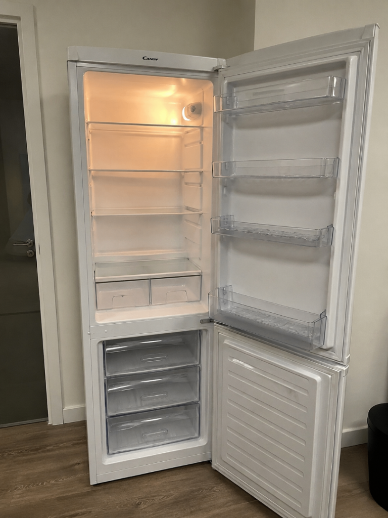 Candy Fridge Freezer (Tall, Fridge Top / Freezer Bottom) – Works Perfect
