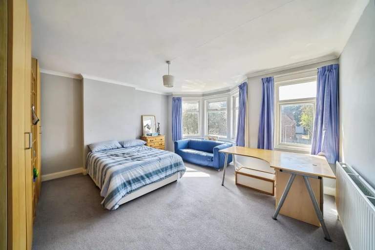 Large Double, single Rooms for rent