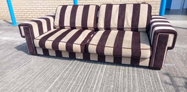 SOFA - Lovely , Superb , 4 seater multi colour , cloth sofa - TS location , just ask