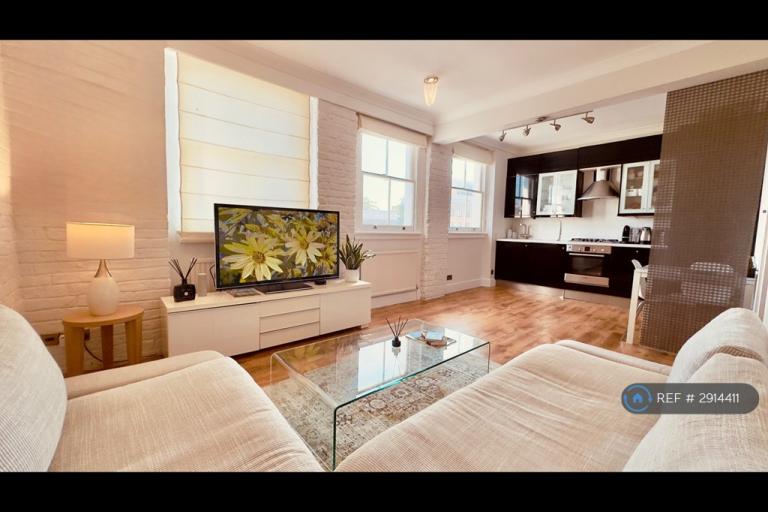 1 bedroom flat in Cornwall Gardens, London, SW7 (1 bed) (#2914411)