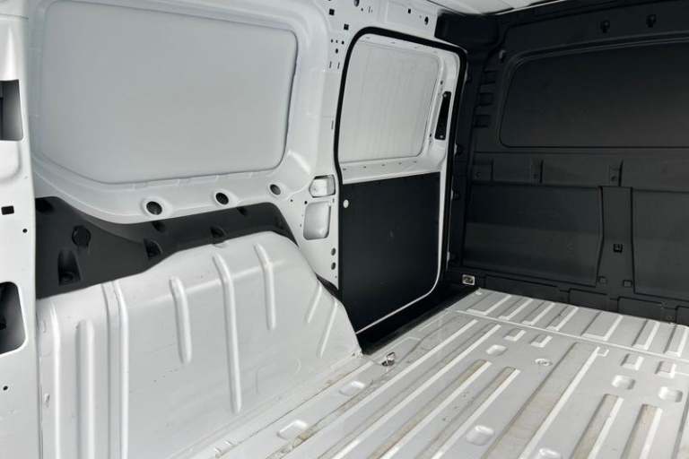 2025 Ford Transit Connect 250 Trend AUTO L2 LWB 1.5 EcoBoost PHEV 150ps, SAT NAV, REAR PARKING SE...