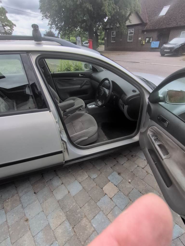 Volkswagen, PASSAT, Estate, 2000, Automatic, 1896 (cc), 5 doors