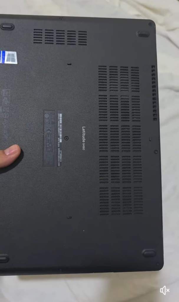 Dell latitude 5490,core i5,8th gen, 8gb ram,256 ssd,very good condition, excellent battery Original