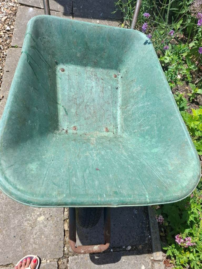 Wheelbarrow 