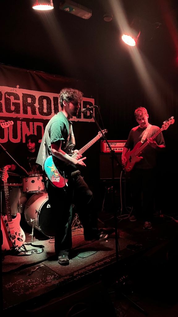 Drummer wanted/Acting Blue (London)
