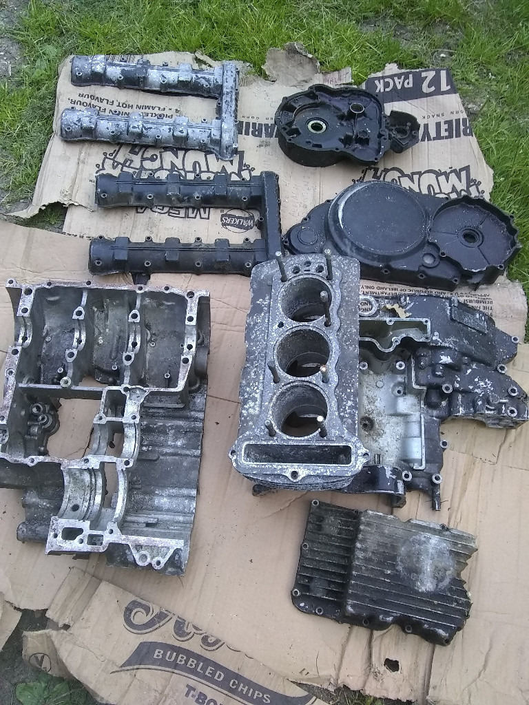 Yamaha XS850 ENGINE CASINGS