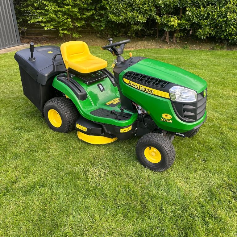 John Deere x116r ride on mower CAN DELIVER 