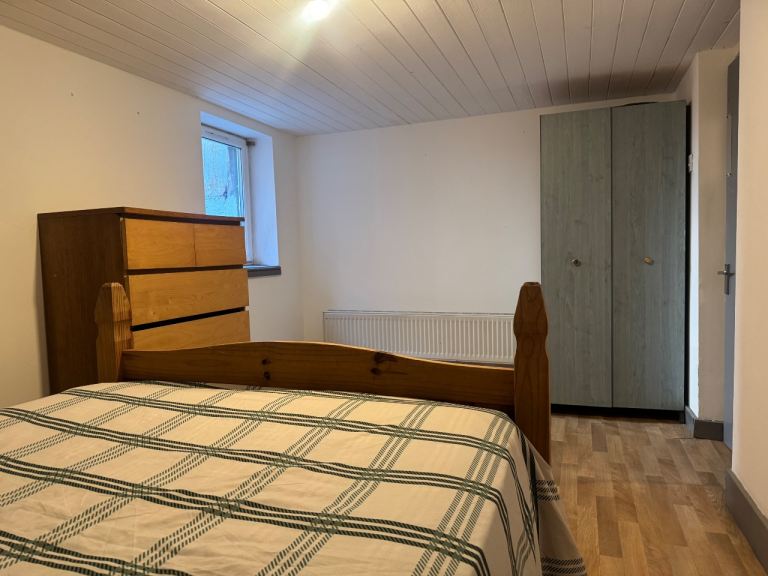Forest Gate 1 bedroom Move in today flat NO BILLS