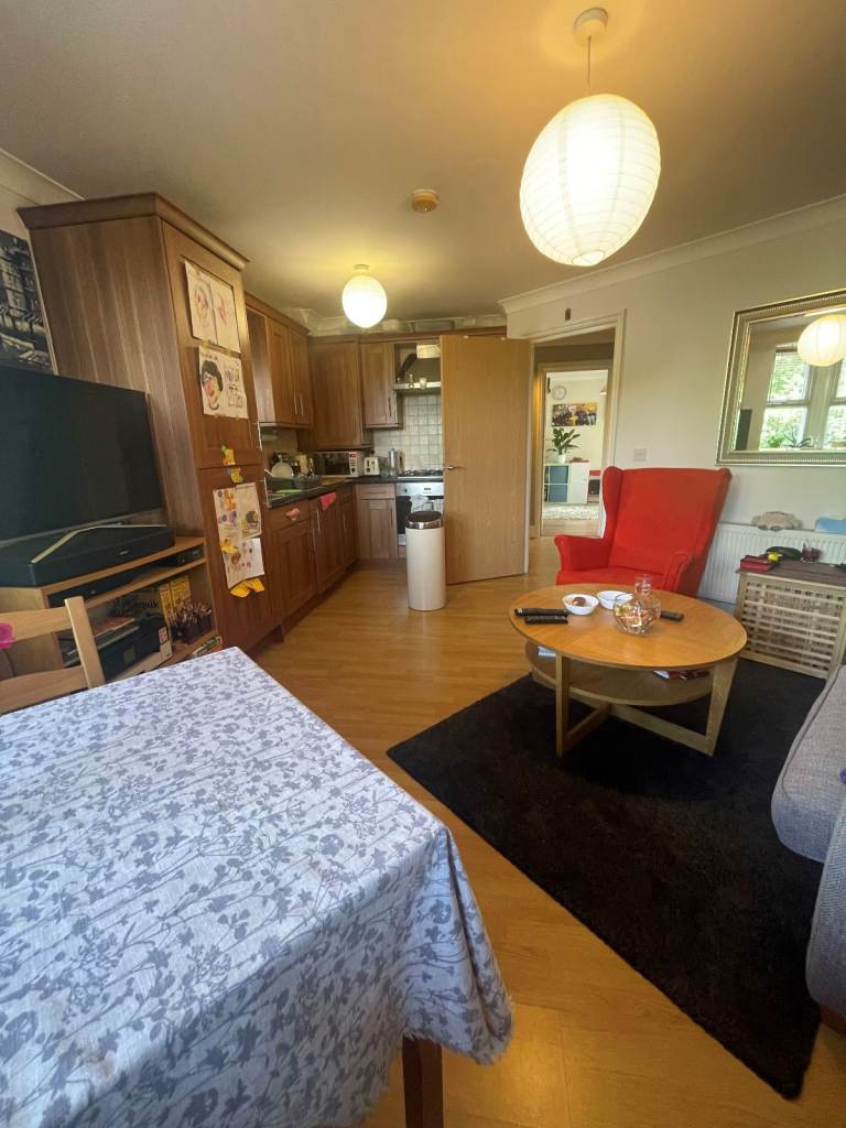 STUNNING 1 BEDROOM GARDEN APARTMENT IN E17! CALL NOW TO VIEW