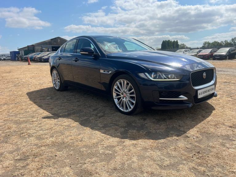 2017 Jaguar XE 2.0d Portfolio Saloon 4dr Diesel Auto AWD Euro 6 (s/s) (240 ps)