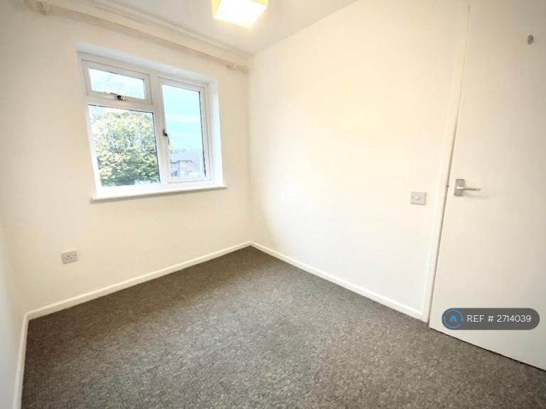 2 bedroom house in Ascham Road, Grange Park, Swindon, SN5 (2 bed) (#2714039)