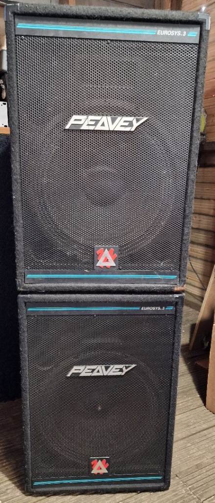 Peavey Eurosys 3 Speakers – Pair, Good Condition
