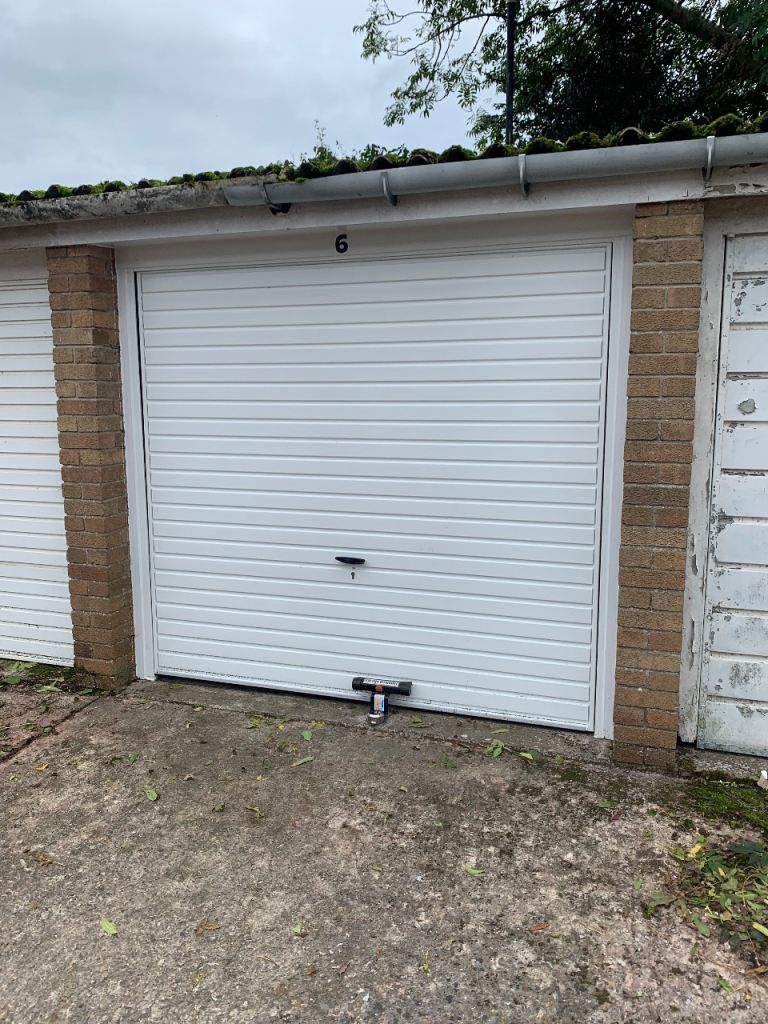 Garage in Frenchay to rent 