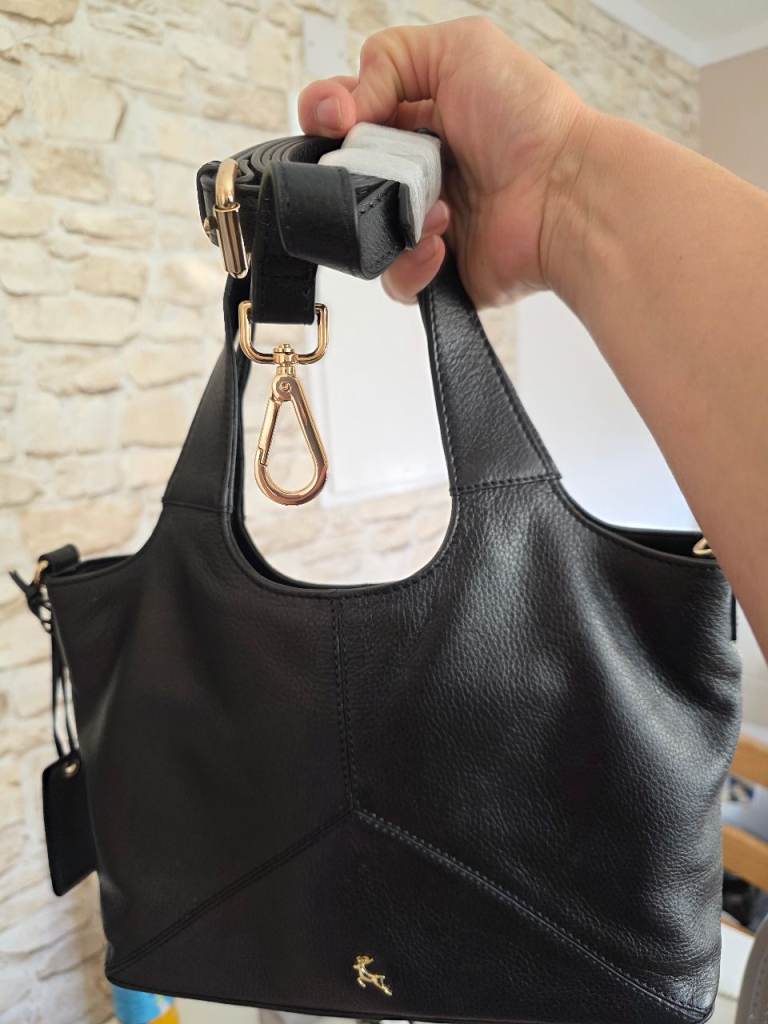 Leather Handbags (ashwood)