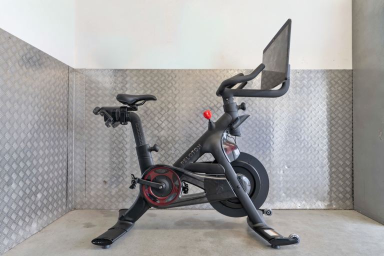 Peloton Exercise Bike Plus + | FREE DELIVERY | RRP £2,495