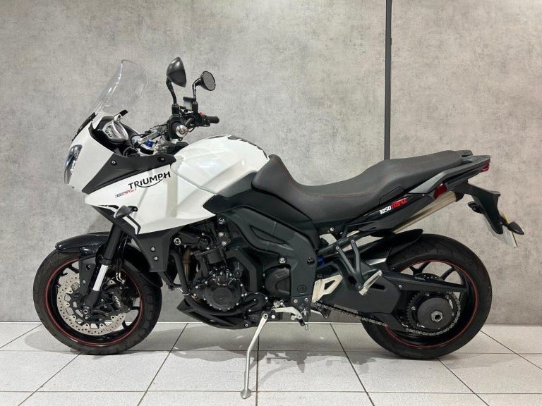 2015 Triumph Tiger Sport 1050 - 13421 miles - FANTASTIC CONDITION!