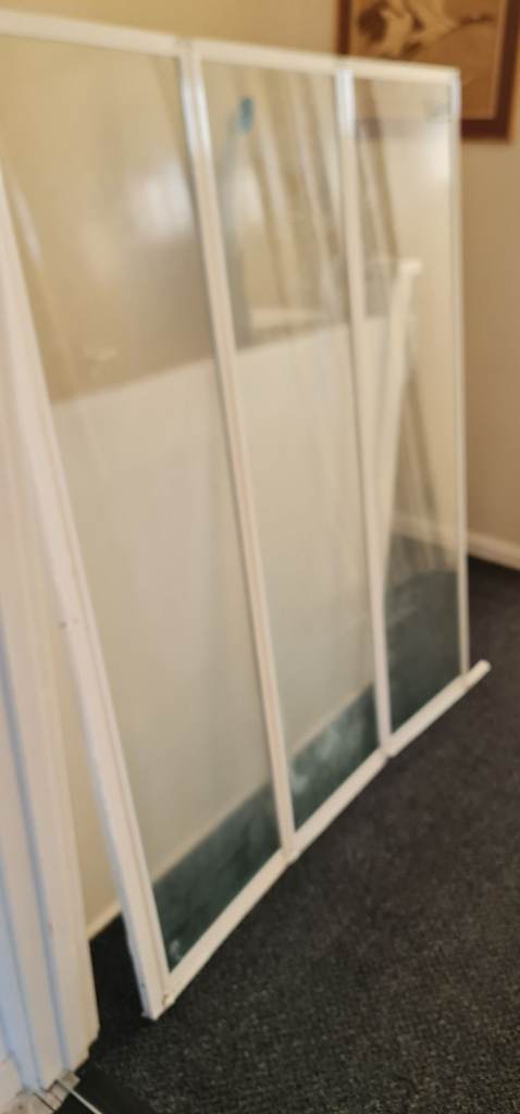 Glass Shower screen 3 section 