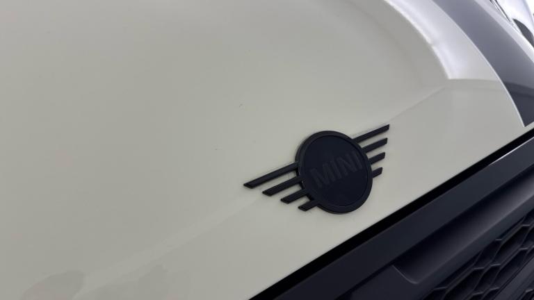 2022 MINI Hatch 1.5 Cooper Sport 5dr Petrol Hatchback Hatchback Petrol Manual