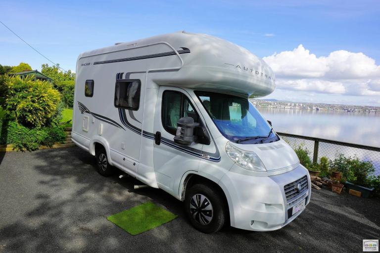 2007 Auto-Trail Tracker EKS, 4-Berth, 4-Belts, Over-cab Double Bed, End-kitchen