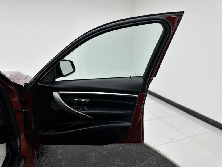 2017 BMW 3 Series 330e M Sport 4dr Step Auto SALOON PETROL/ELECTRIC Automatic