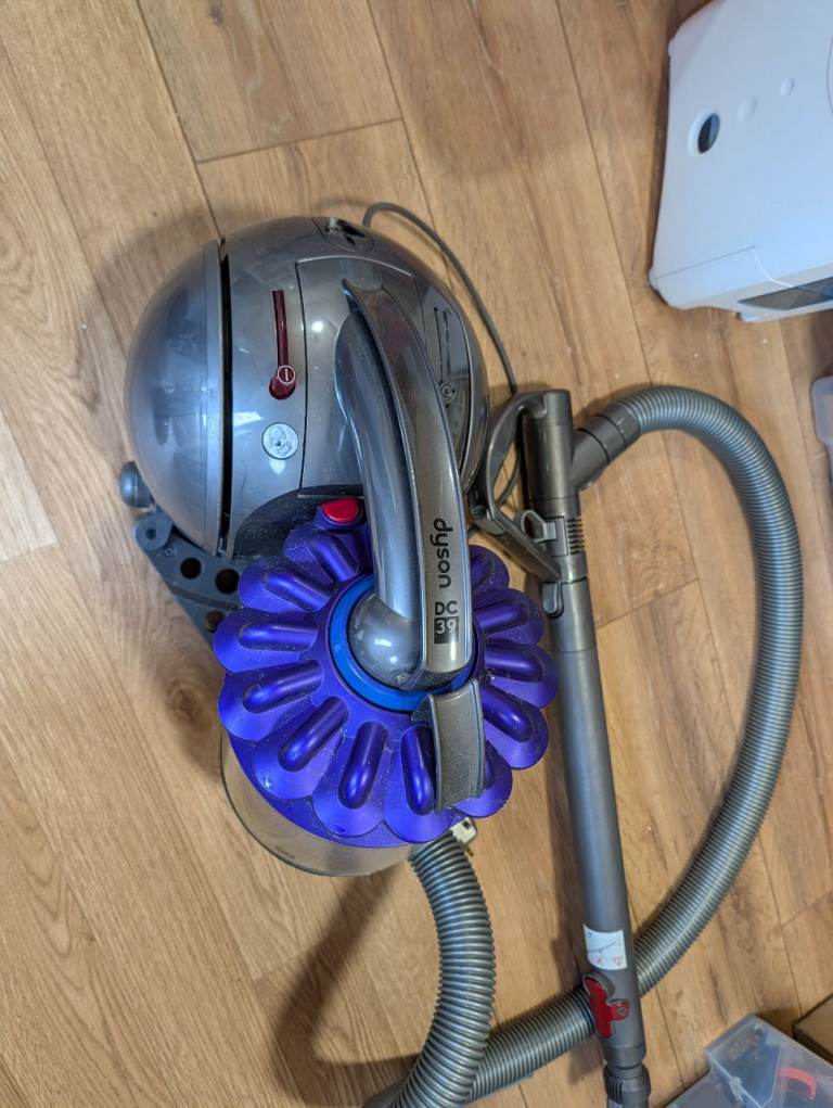 Dyson dc39 