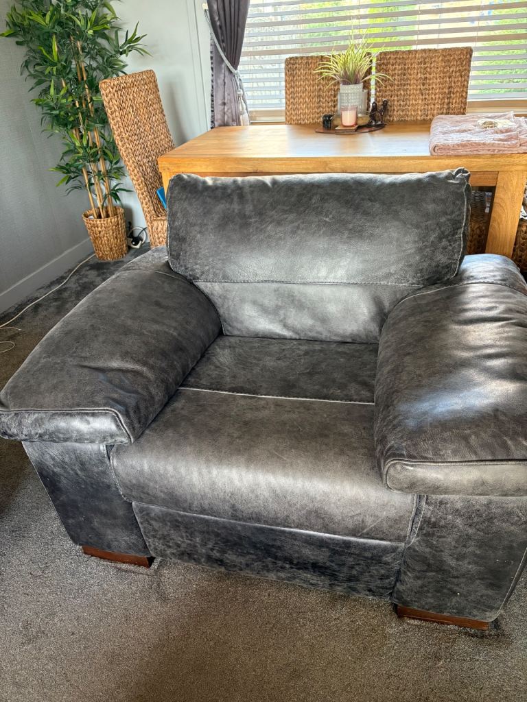 Italian Leather sofa and 2 arm chairs