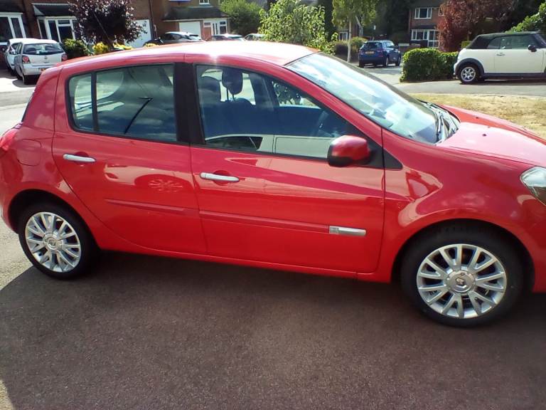 Renault, CLIO, dynamiqe  Hatchback, 2010, Manual, 1149 (cc), 5 doors  low miles 69000 miles mot