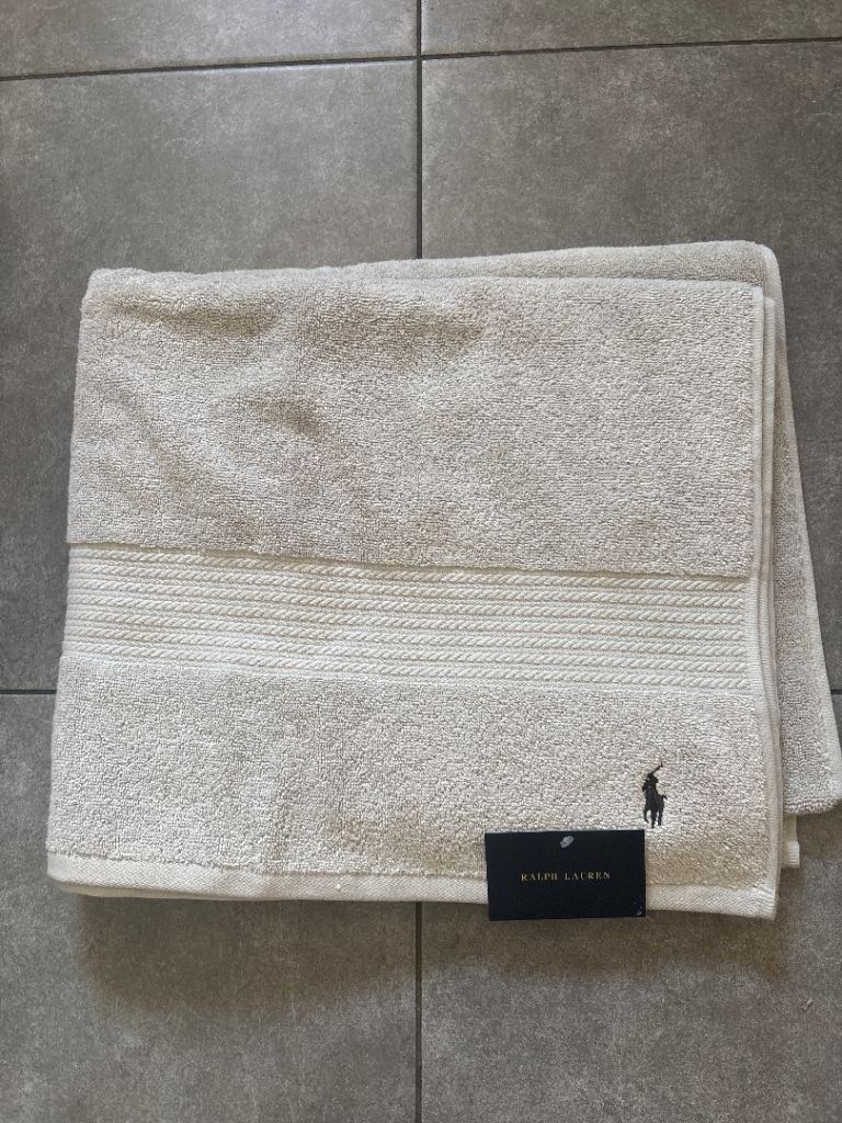New Ralph Lauren Cream Bath Towel