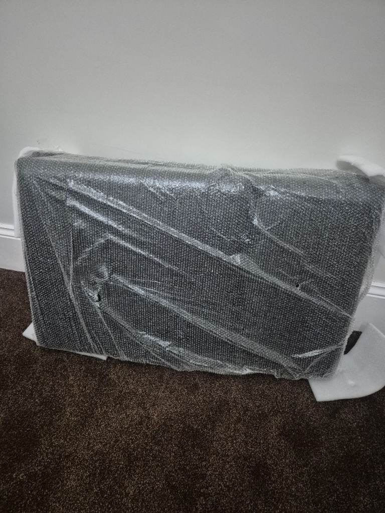  New Portable Massage/Beauty Bed