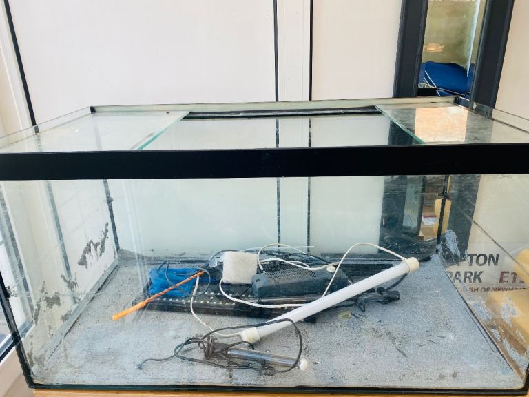 FISH TANK 