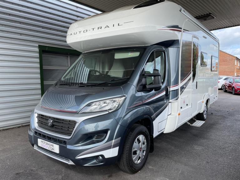 Auto-Trail Apache 634 - 2018 - 2 Berth - Rear Lounge - Motorhome For Sale