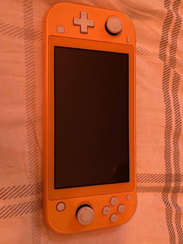 switch lite yellow