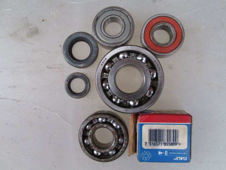 Motorcycle Roller Bearings and Seals