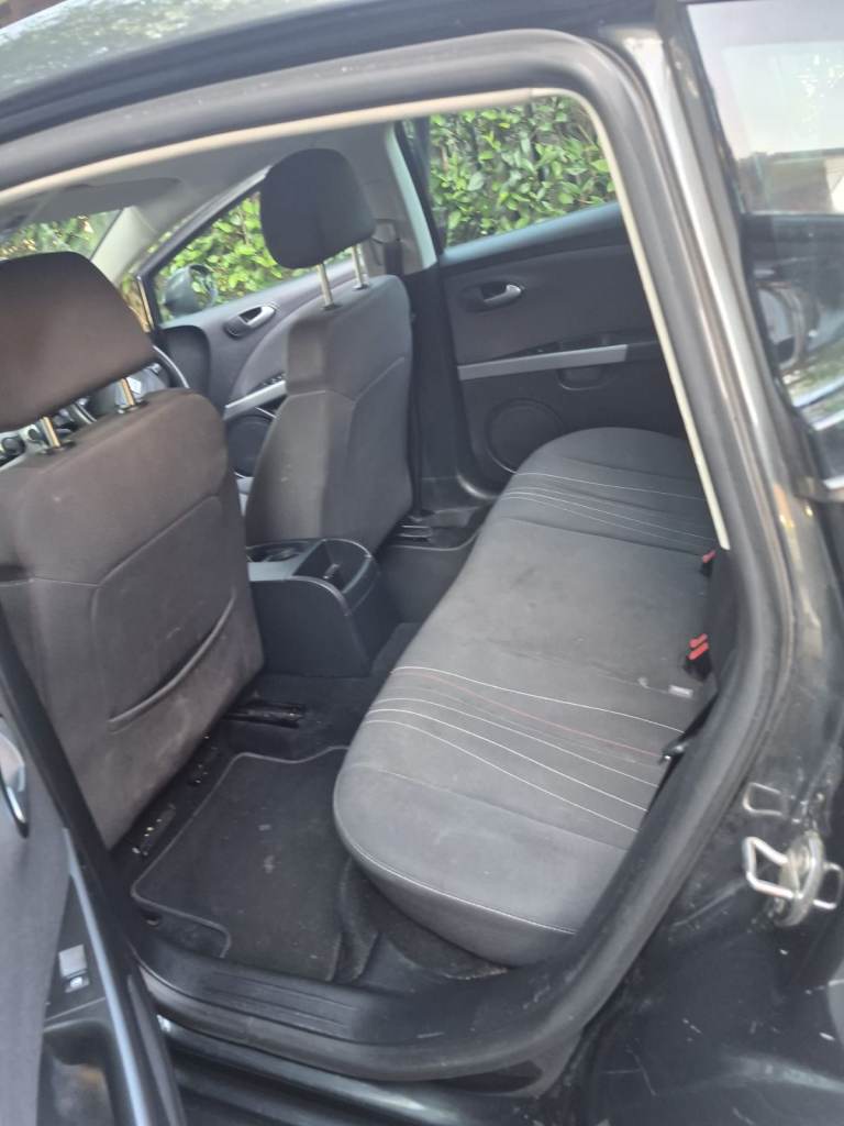Seat, LEON, Hatchback, 2011, Semi-Auto, 1598 (cc), 5 doors