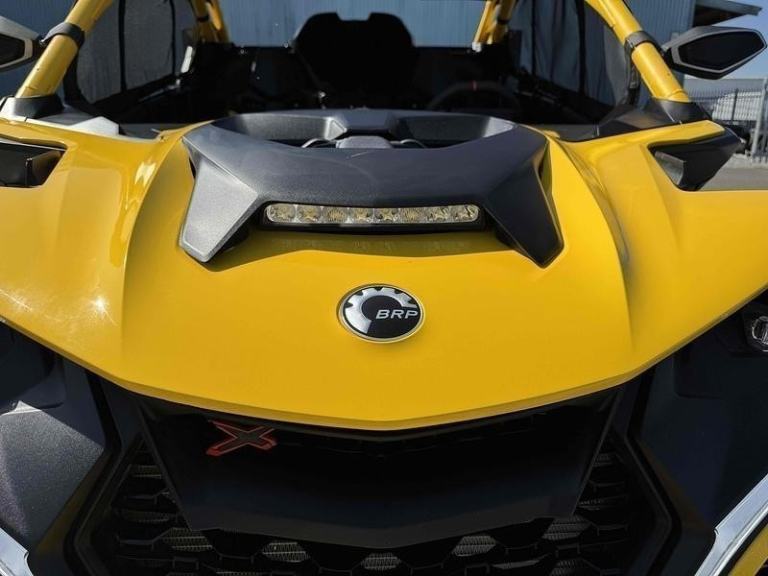 Can-Am Maverick R SAS