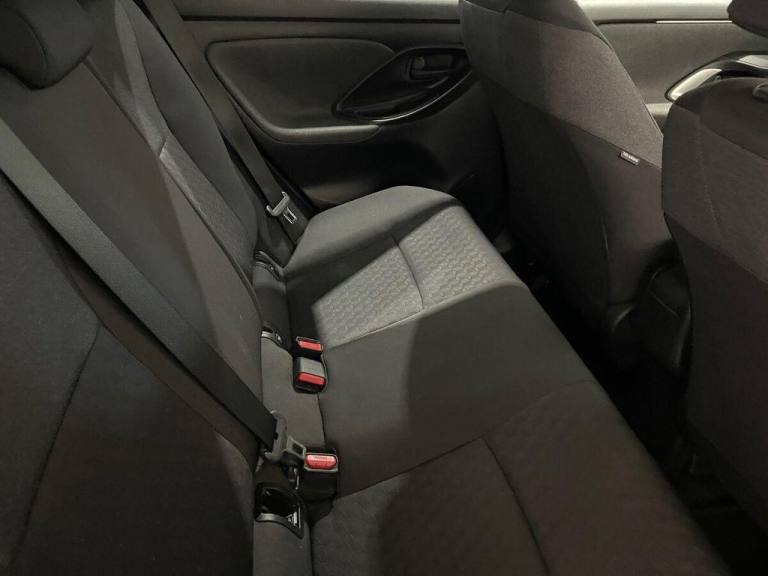 2022 Toyota Yaris 1.5 VVT-h Design Hatchback 5dr Petrol Hybrid E-CVT Euro 6 (s/s) (116 ps) Hatchb...