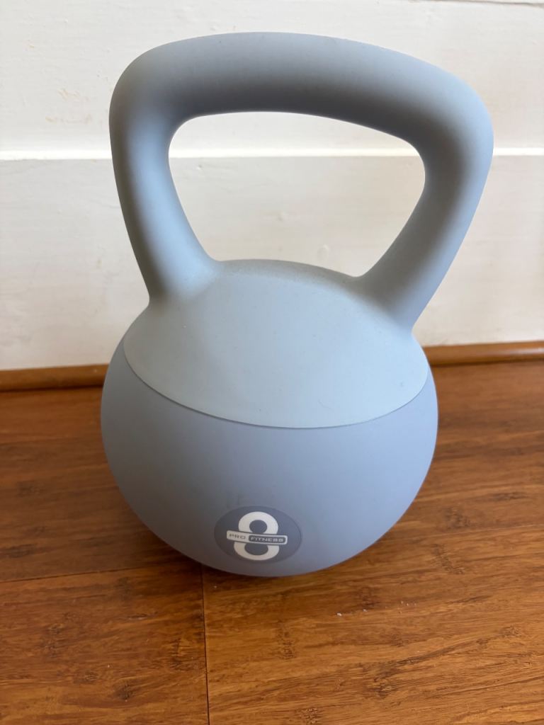 8kg Kettlebell – Grey, Good Condition