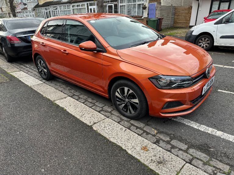 VOLKSWAGEN POLO AUTOMATIC 6,400 MILES