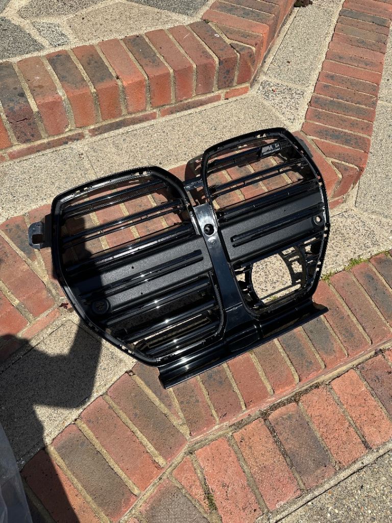 BMW G82 M4 front grill