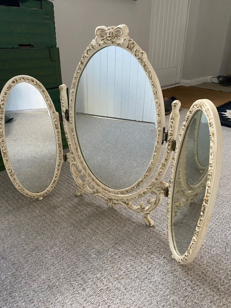 image for Bifold mirrors