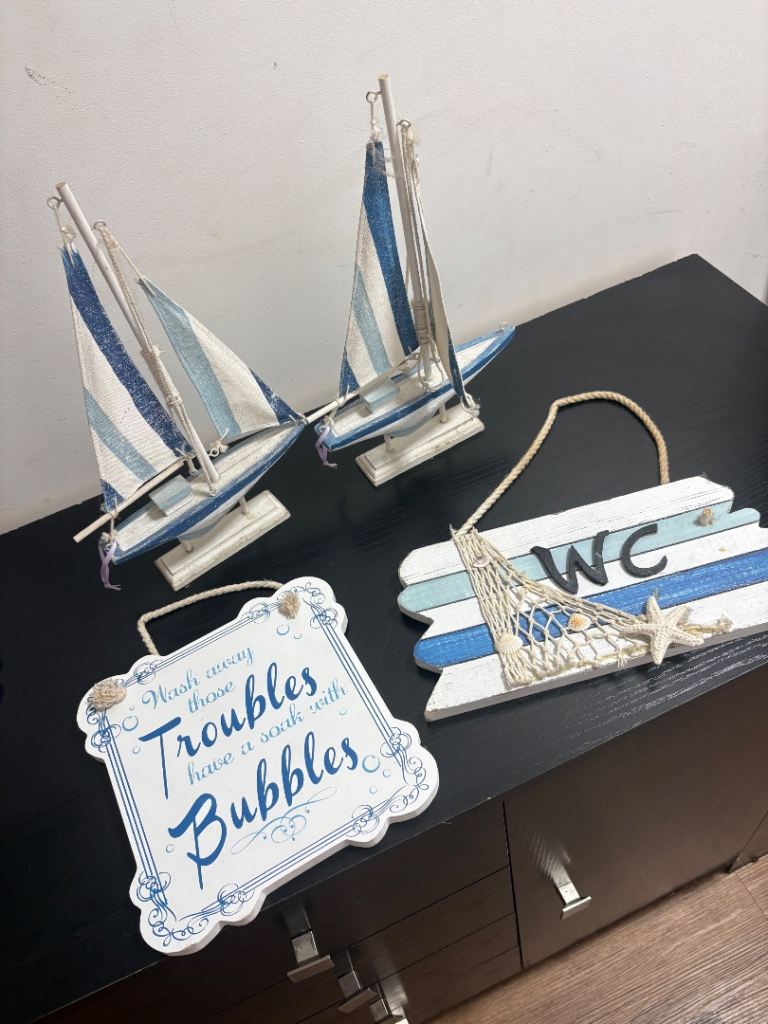 Nautical Theme Home Decor Set – Sailboats and Wall Signs