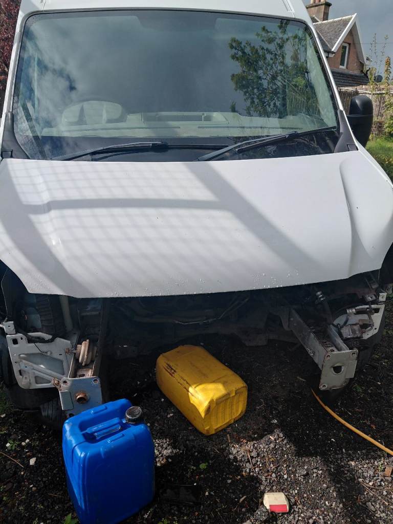 Nissan nv 400 spares front end 
