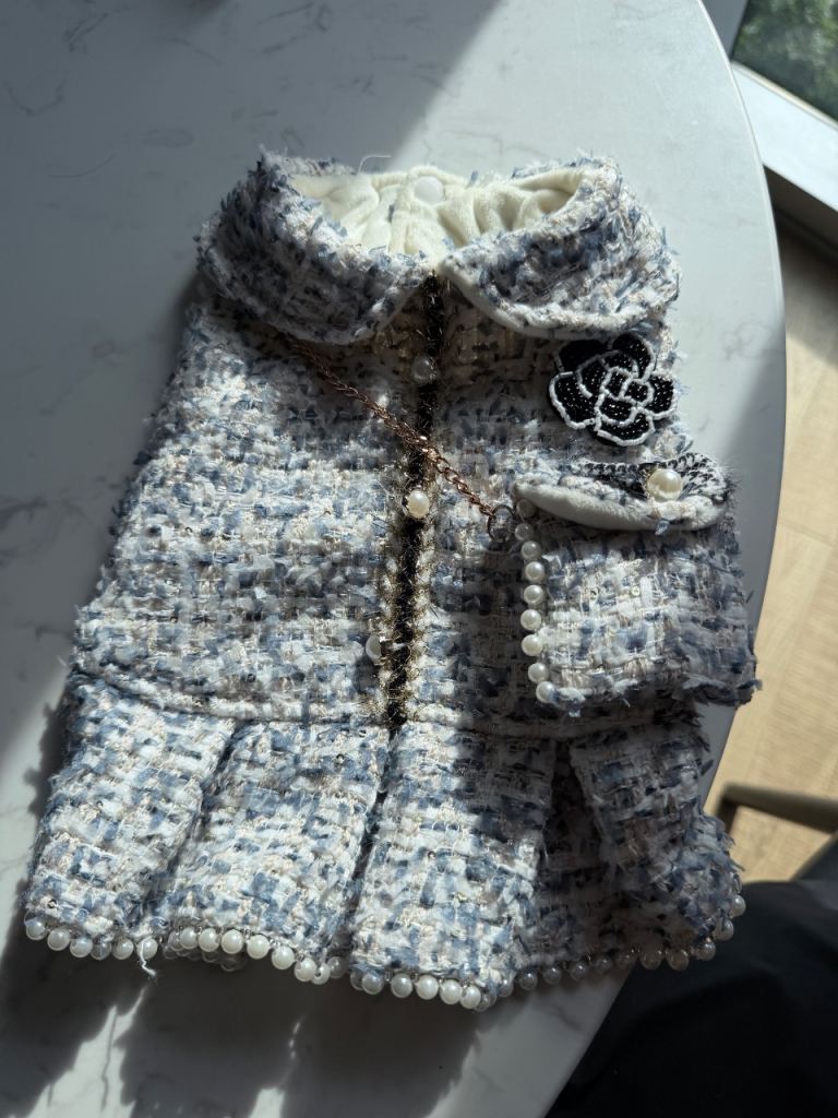 Dog jacket (toy size dog)