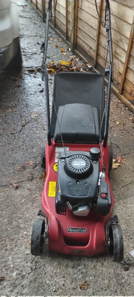 Mountfield petrol self propelled rotary lawnmower with grass box 4 stroke engine vgc gwo 