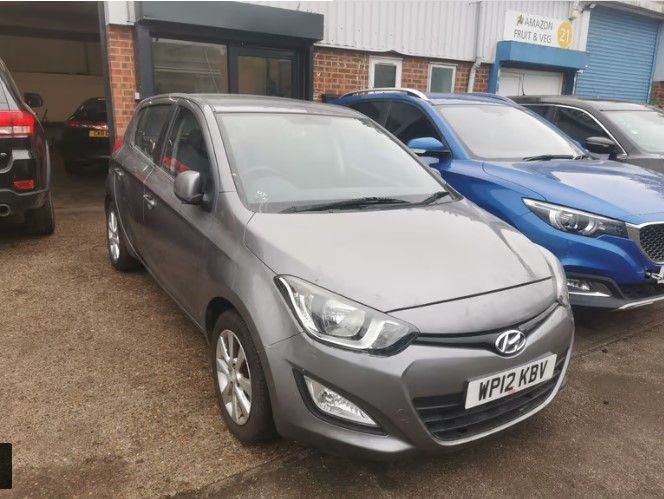 HYUNDAI I20 ACTIVE(2012)1.2