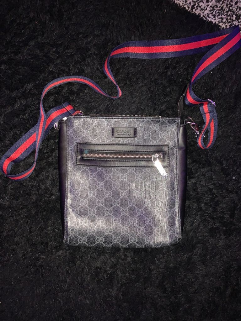 mens gucci bag/pouch