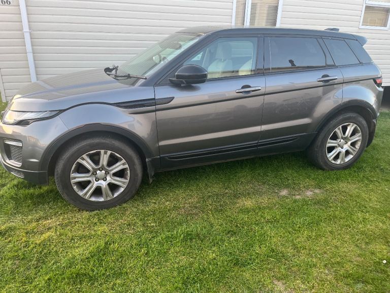 Grey Range Rover evoque se tech td4 2017 2l diesel manual 