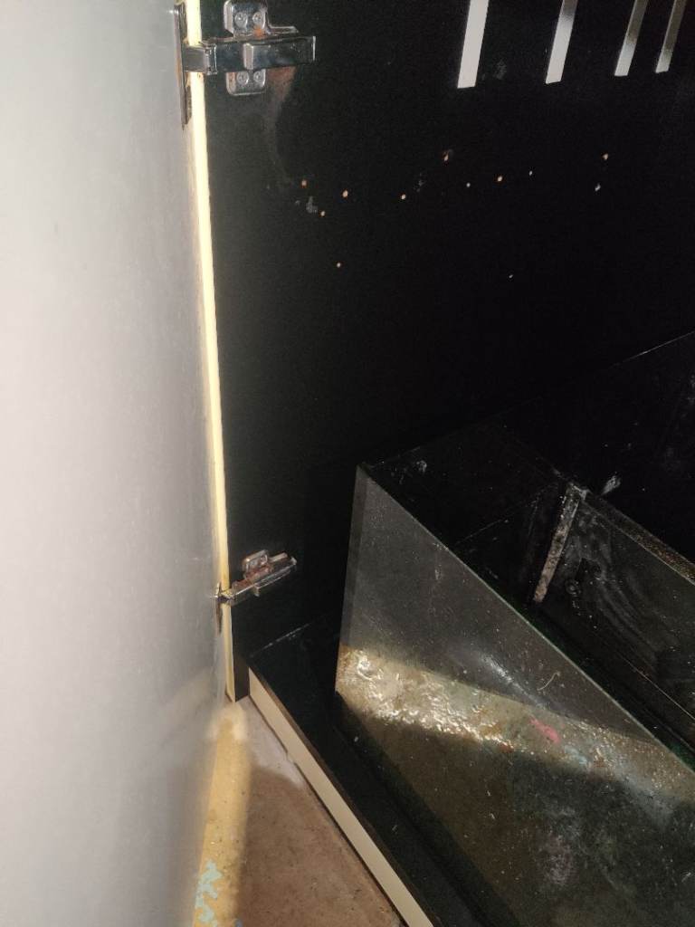 Red Sea REEFER XL 200 Aquarium Tank with Cabinet