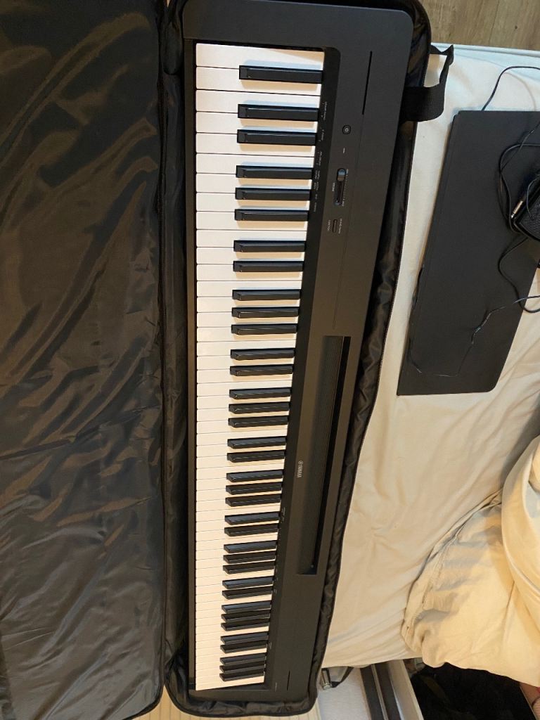 Yamaha P-145B Digital Piano + Gig Bag + Pedal + Keyboard Stand